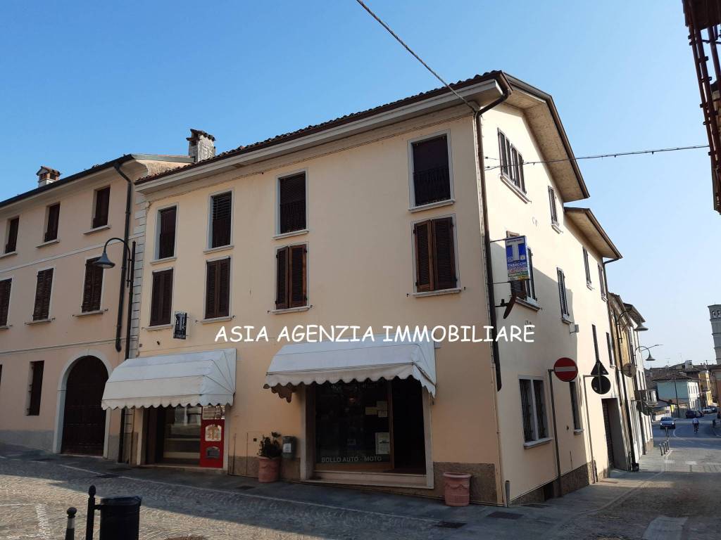 casa indipendente in vendita a Quinzano d'Oglio