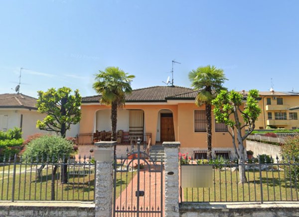 casa indipendente in vendita a Quinzano d'Oglio
