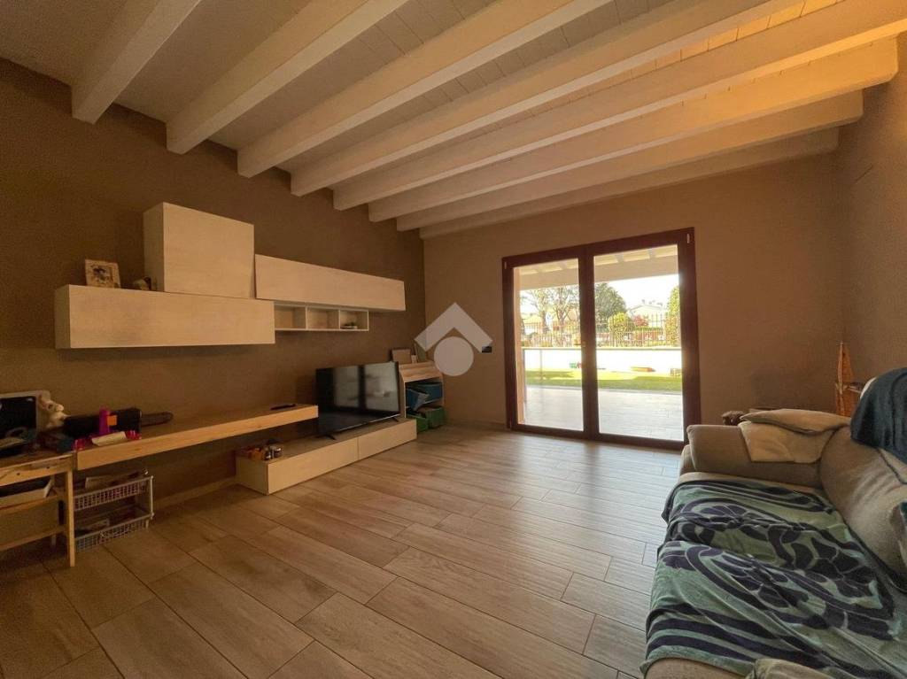 casa indipendente in vendita a Quinzano d'Oglio