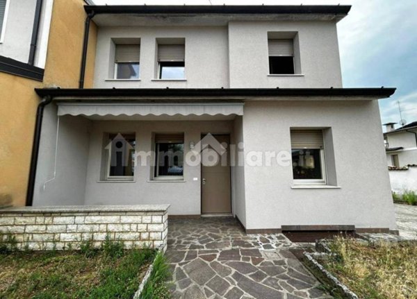 casa indipendente in vendita a Quinzano d'Oglio
