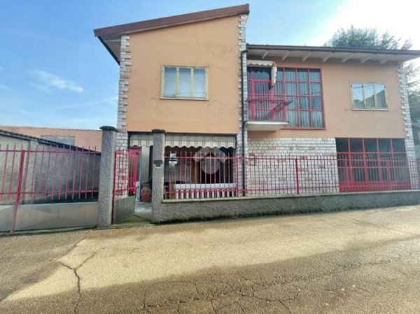 casa indipendente in vendita a Quinzano d'Oglio