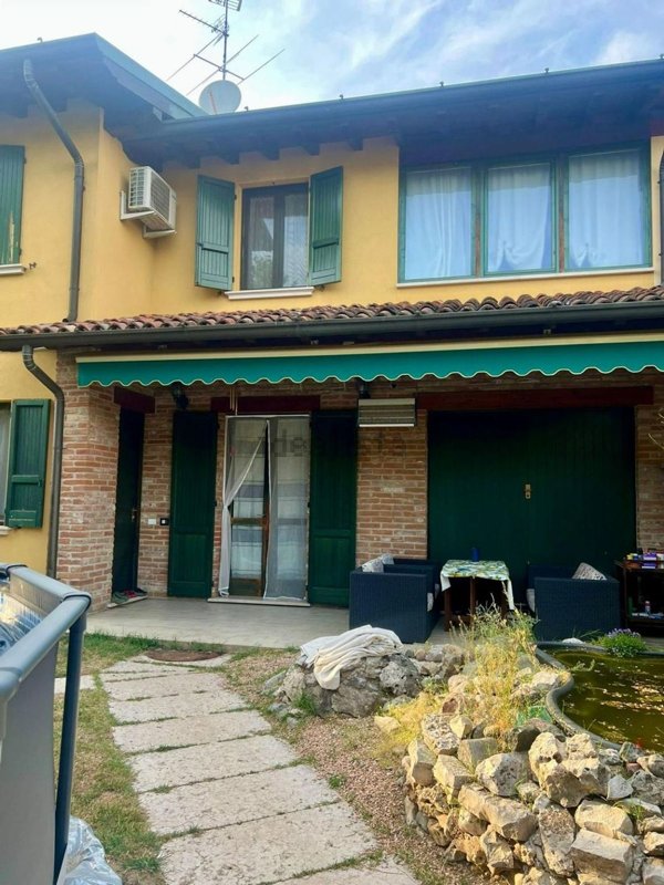 casa indipendente in vendita a Quinzano d'Oglio