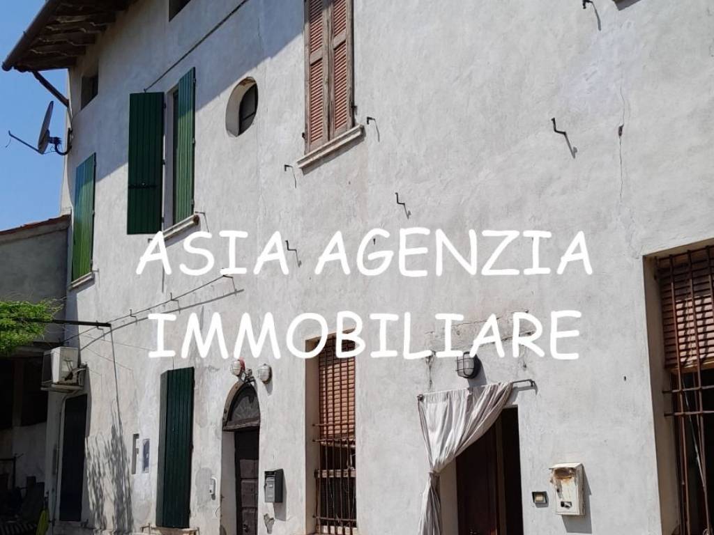 casa indipendente in vendita a Quinzano d'Oglio