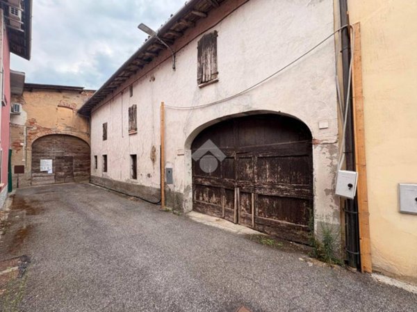 casa indipendente in vendita a Quinzano d'Oglio