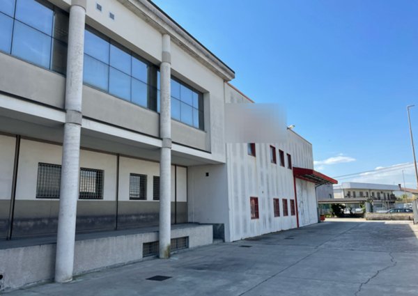capannone in vendita a Quinzano d'Oglio