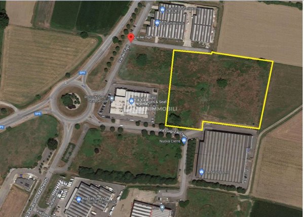 terreno edificabile in vendita a Quinzano d'Oglio