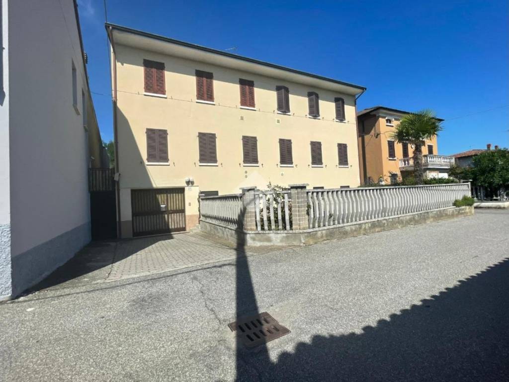 casa indipendente in vendita a Quinzano d'Oglio