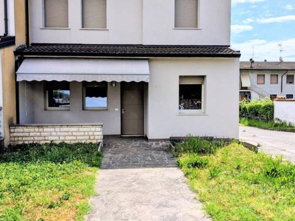 casa indipendente in vendita a Quinzano d'Oglio