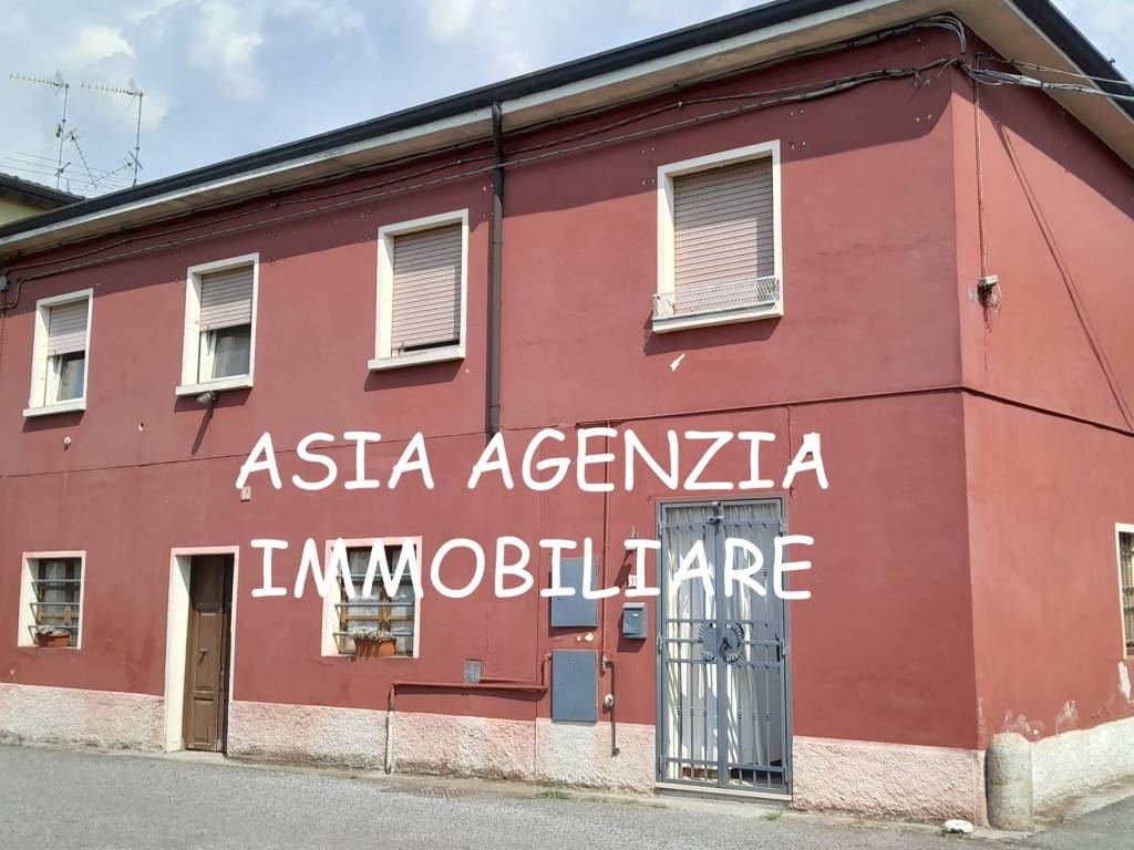 casa indipendente in vendita a Quinzano d'Oglio