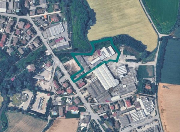locale commerciale in vendita a Quinzano d'Oglio