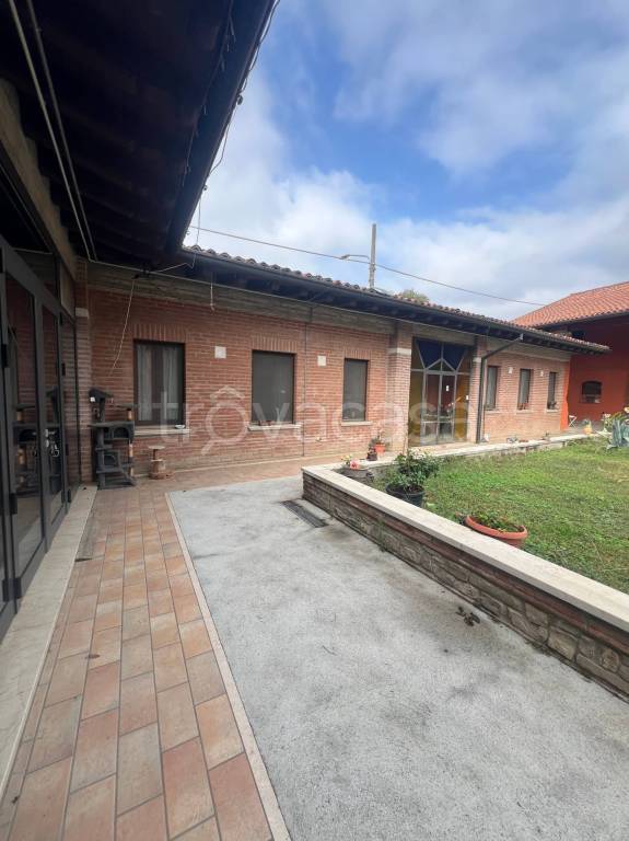 casa indipendente in vendita a Quinzano d'Oglio