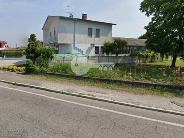 negozio in vendita a Remedello