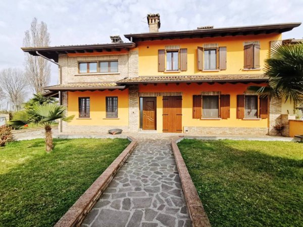 casa indipendente in vendita a Remedello