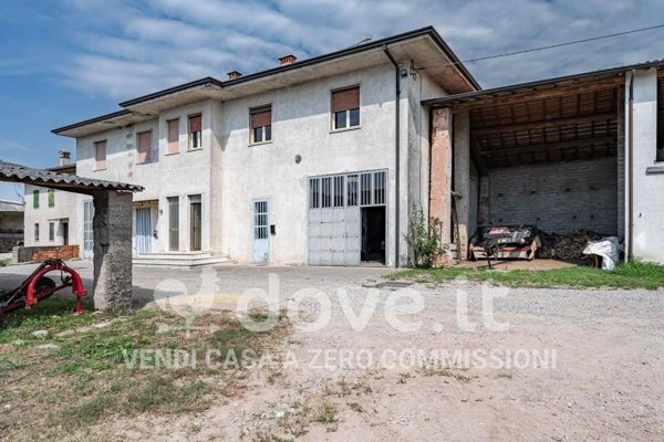 casa indipendente in vendita a Remedello in zona Remedello Sopra