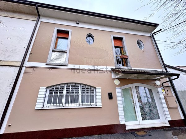 casa indipendente in vendita a Remedello