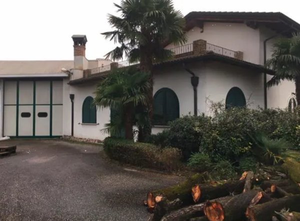 locale di sgombero in vendita a Remedello