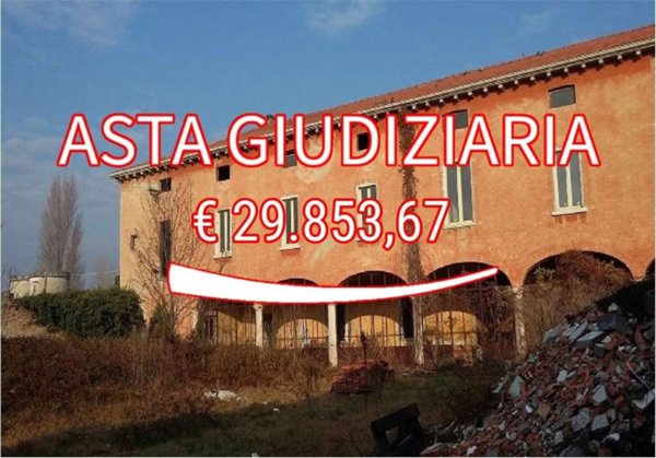 locale di sgombero in vendita a Remedello