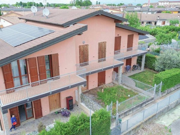casa indipendente in vendita a Remedello