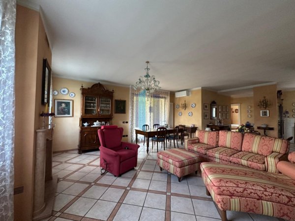 casa indipendente in vendita a Remedello