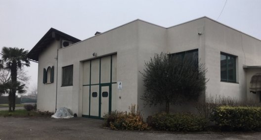 negozio in vendita a Remedello