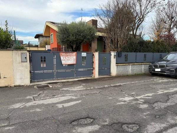 casa indipendente in vendita a Remedello