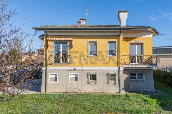 casa indipendente in vendita a Remedello