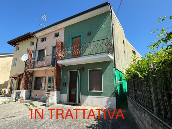 casa indipendente in vendita a Remedello in zona Remedello Sopra