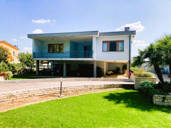 casa indipendente in vendita a Remedello in zona Remedello Sopra
