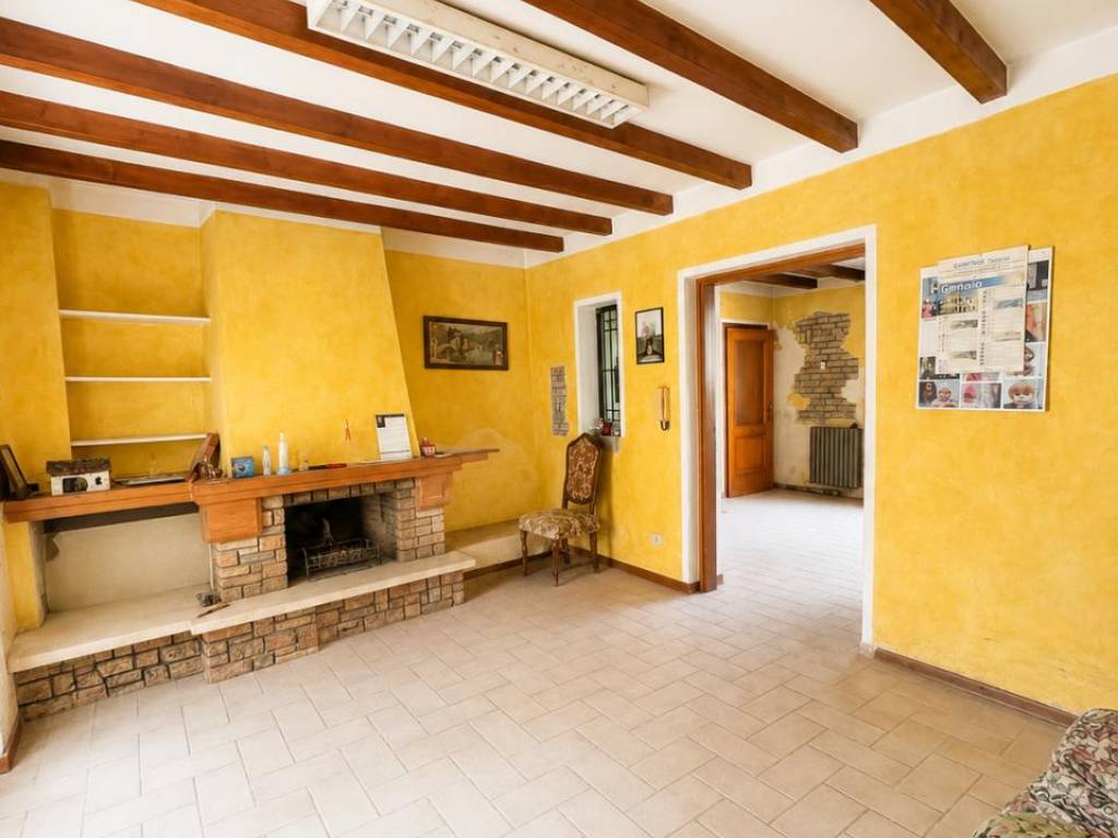casa indipendente in vendita a Remedello in zona Remedello Sopra