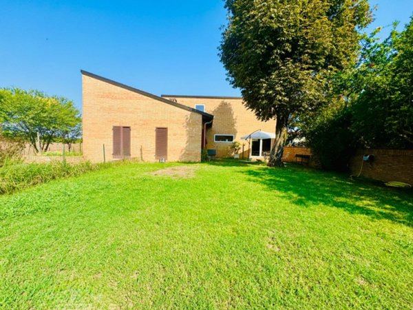 casa indipendente in vendita a Remedello in zona Remedello Sopra