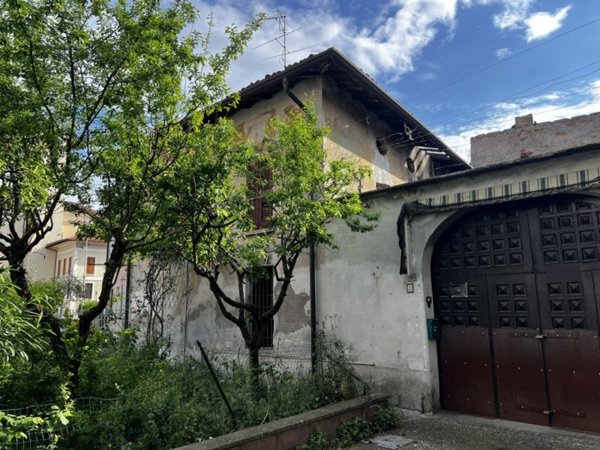 casa indipendente in vendita a Remedello in zona Remedello Sopra
