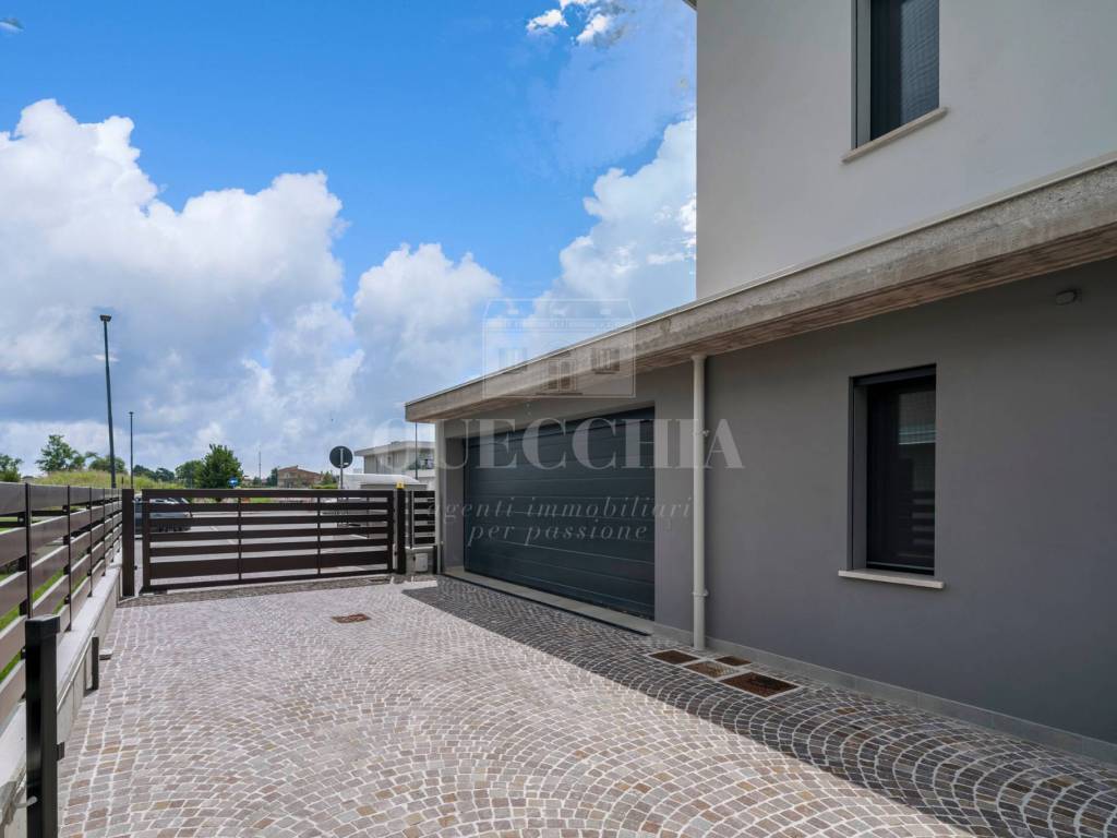 casa indipendente in vendita a Rezzato