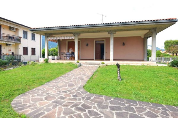 casa indipendente in vendita a Rezzato