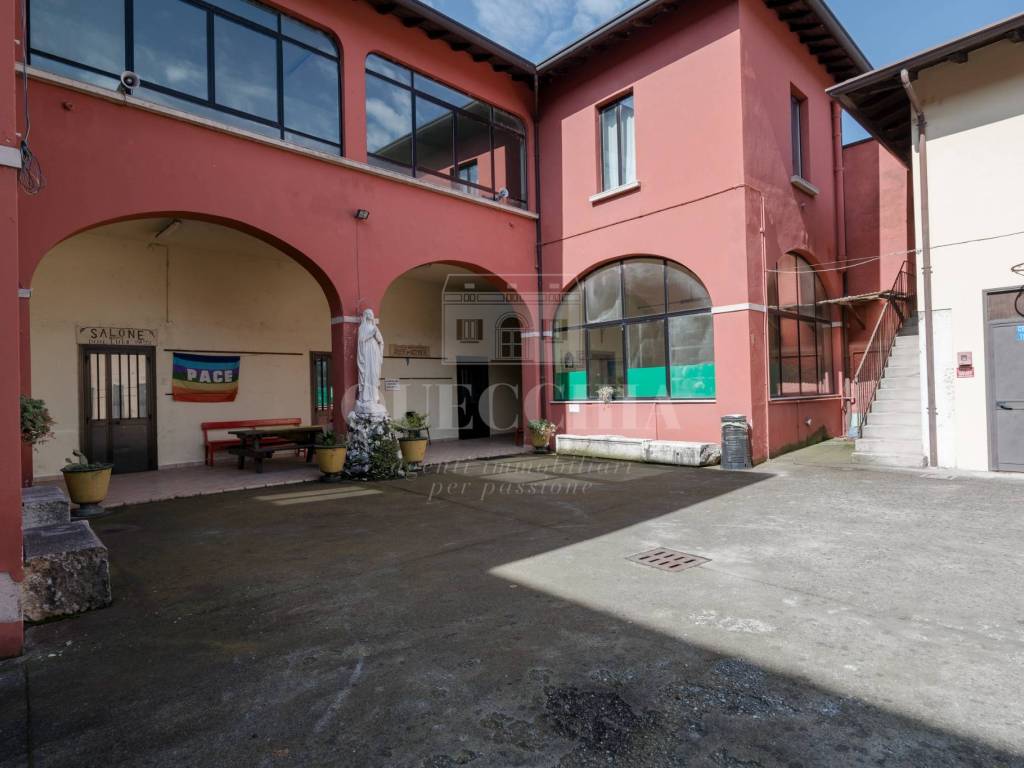 casa indipendente in vendita a Rezzato