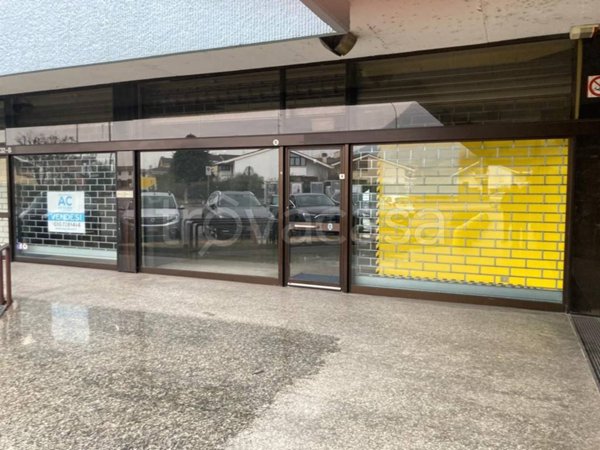 negozio in vendita a Rezzato