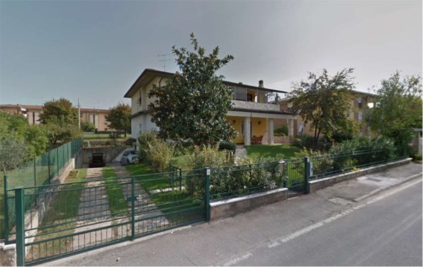 casa indipendente in vendita a Rezzato