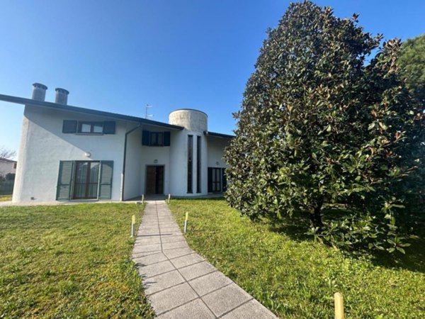casa indipendente in vendita a Rezzato
