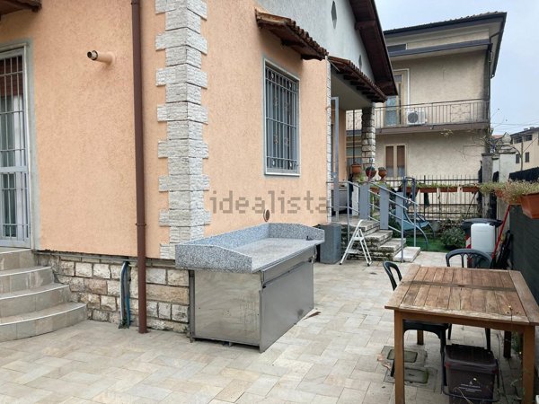 casa indipendente in vendita a Rezzato