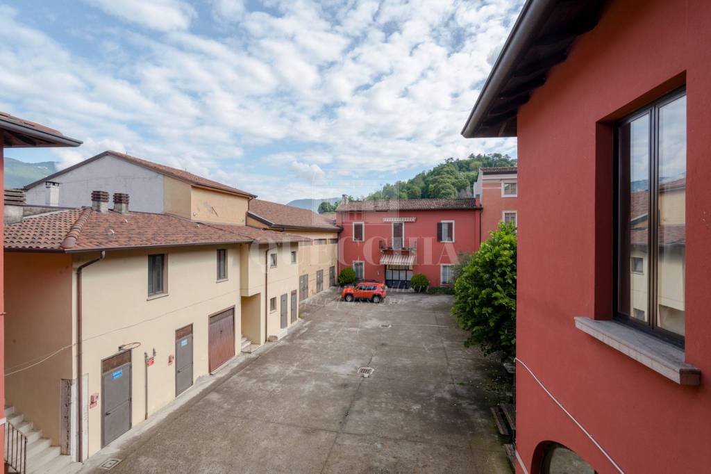 casa indipendente in vendita a Rezzato