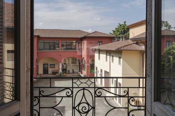 villa in vendita a Rezzato in zona Virle