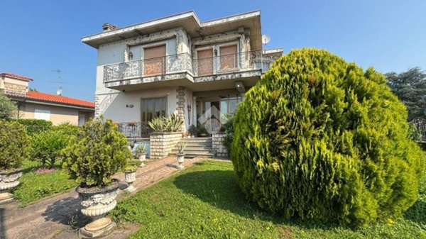 casa indipendente in vendita a Rezzato
