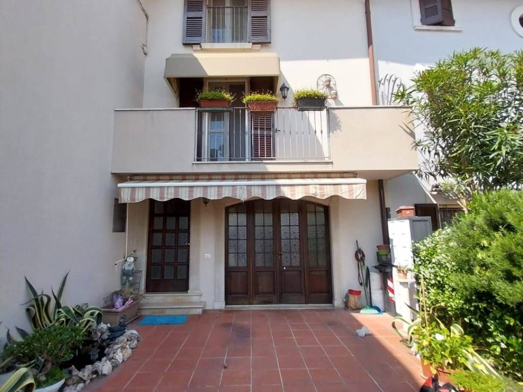 casa indipendente in vendita a Rezzato