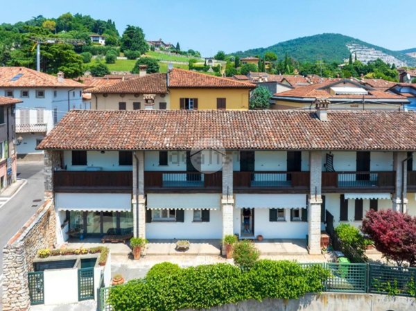 casa indipendente in vendita a Rezzato