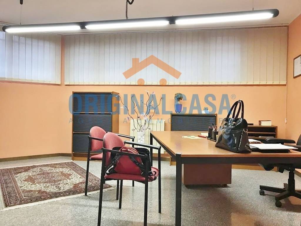 locale commerciale in vendita a Rezzato