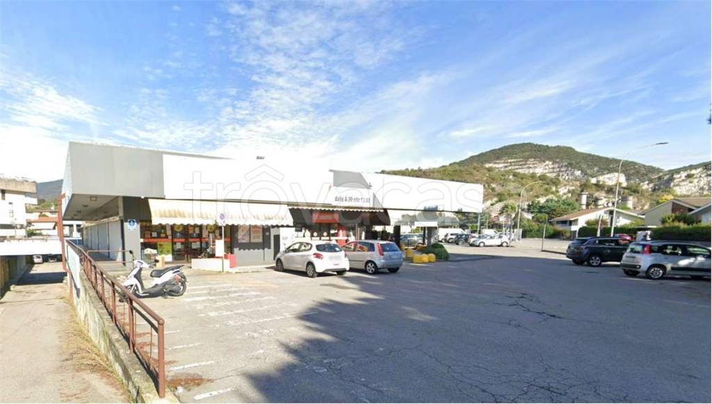 negozio in vendita a Rezzato