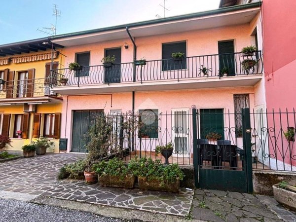 casa indipendente in vendita a Rezzato