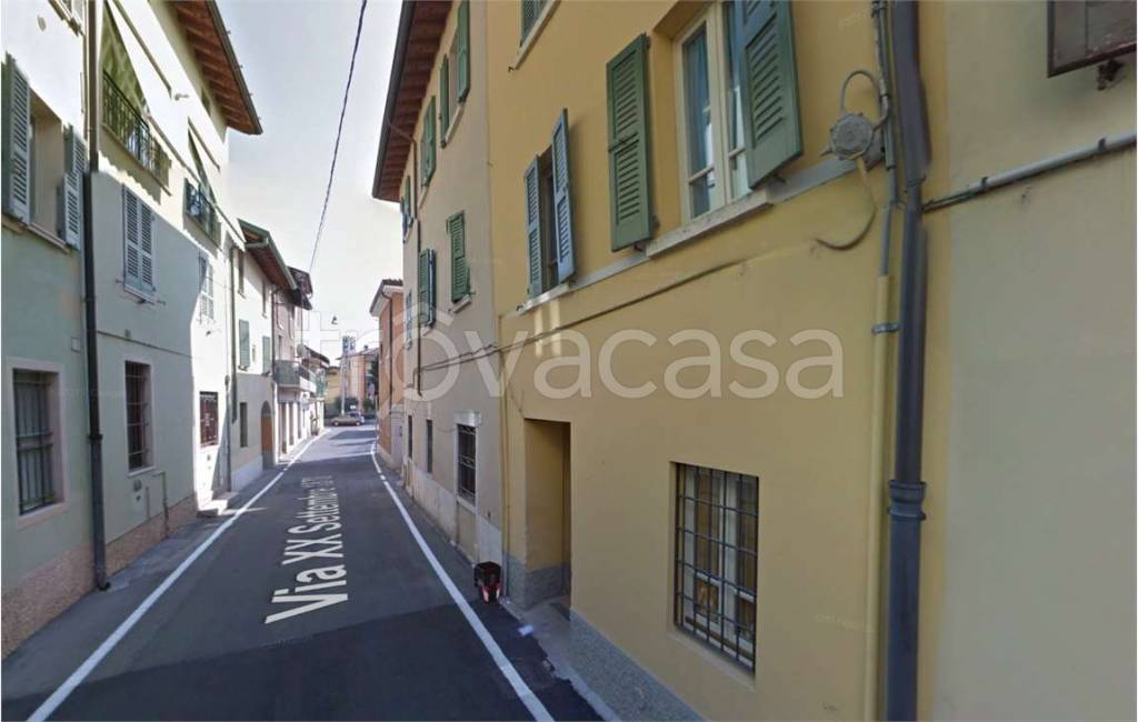 appartamento in vendita a Rezzato in zona Virle