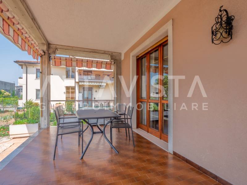 casa indipendente in vendita a Rezzato in zona Virle