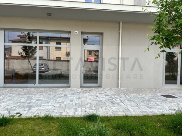negozio in vendita a Rezzato