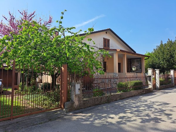 casa indipendente in vendita a Rezzato